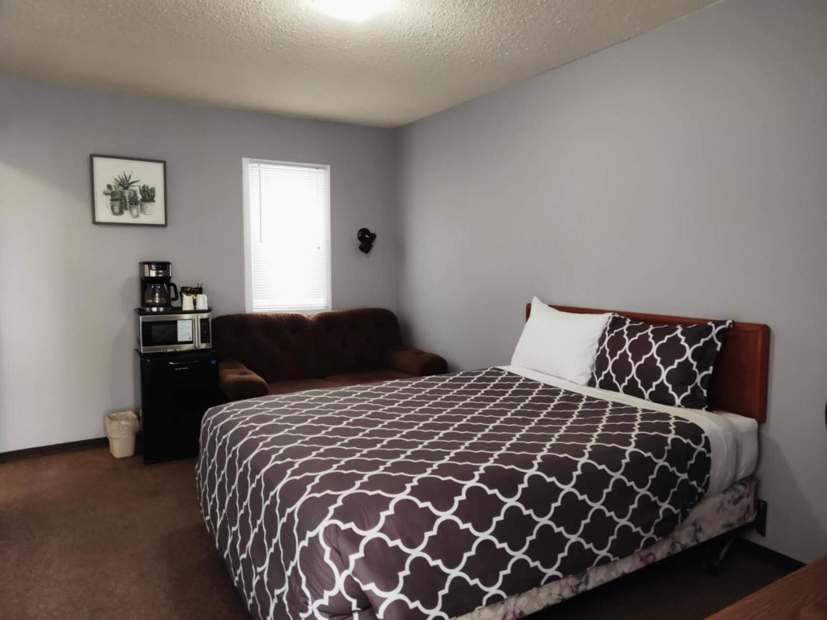 Melsask Motel Melville Exteriér fotografie