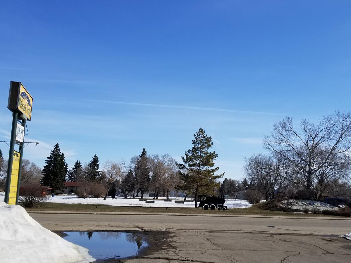 Melsask Motel Melville Exteriér fotografie