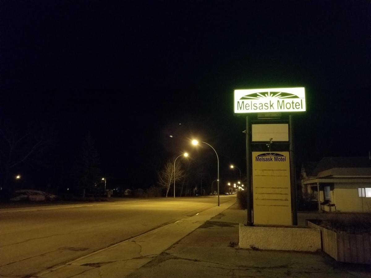 Melsask Motel Melville Exteriér fotografie