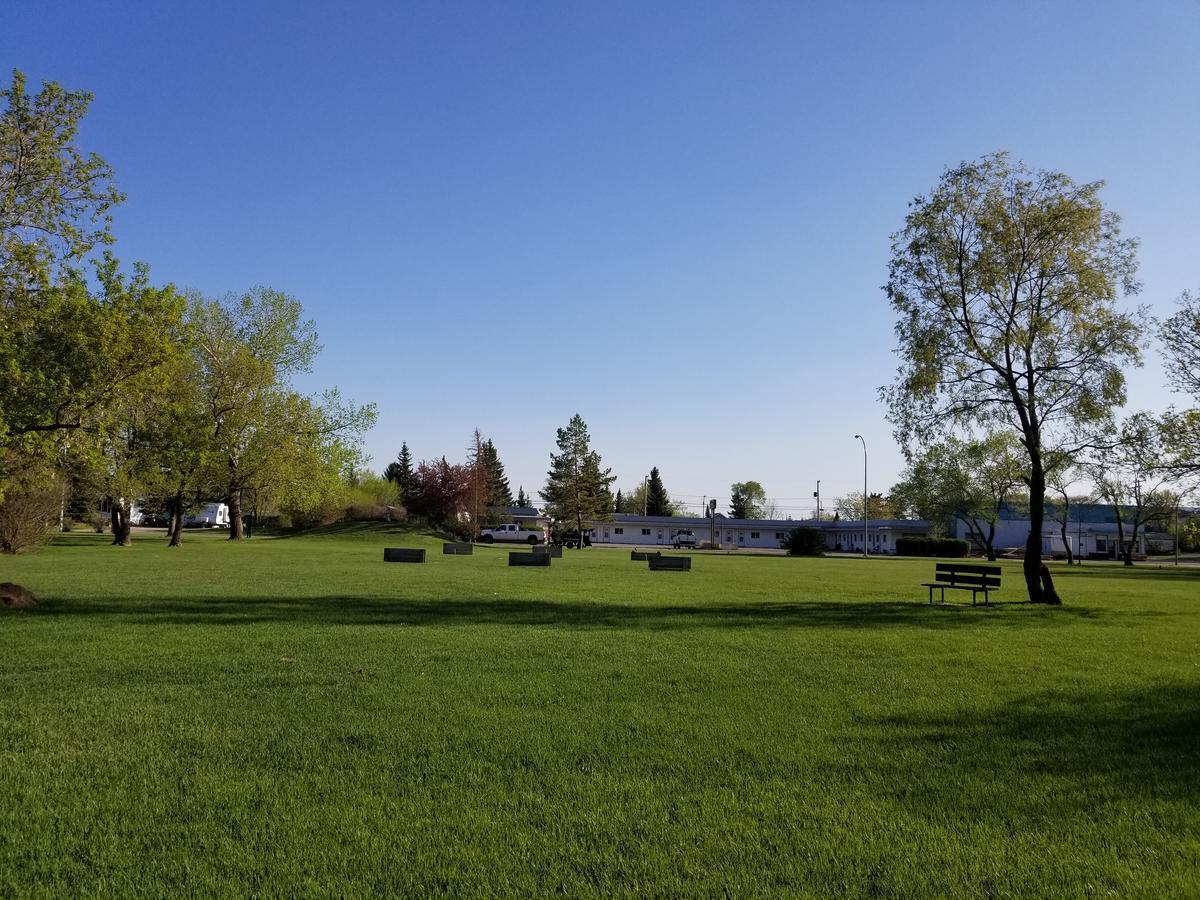 Melsask Motel Melville Exteriér fotografie